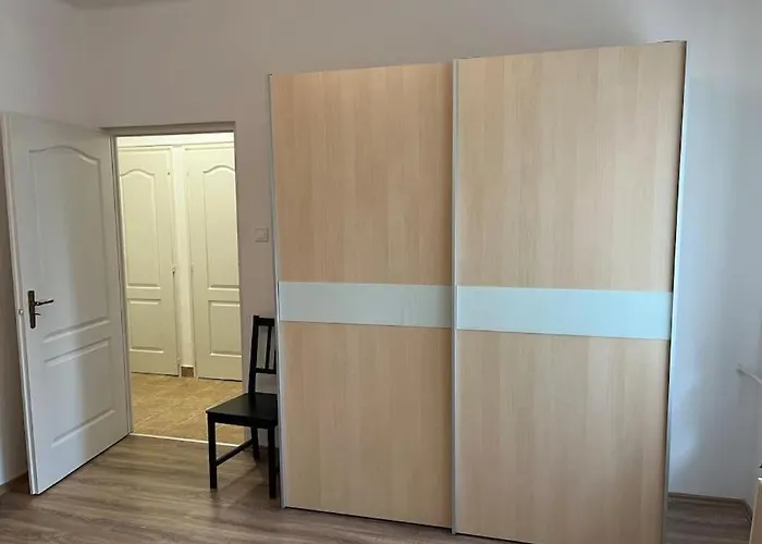 Lombkorona Apartman